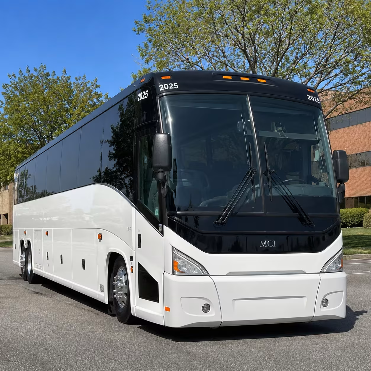 centennial employee shuttle buses for denver tech center commuters