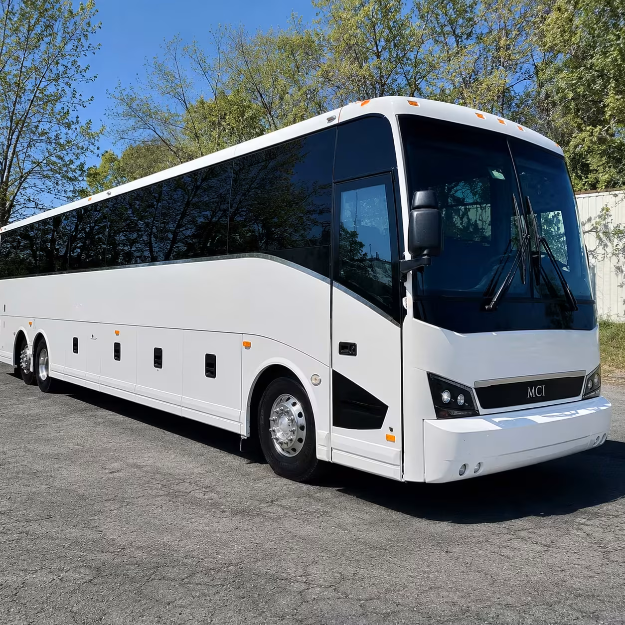 charter bus rentals in centennial for full concert weekends