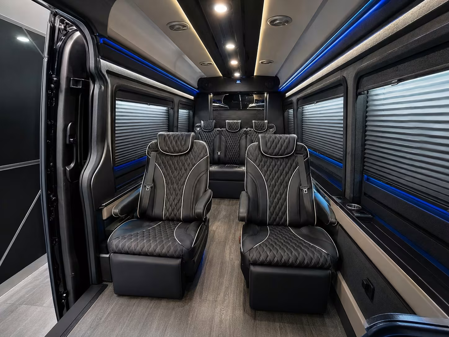 sports team bus rentals for centennial airport trips